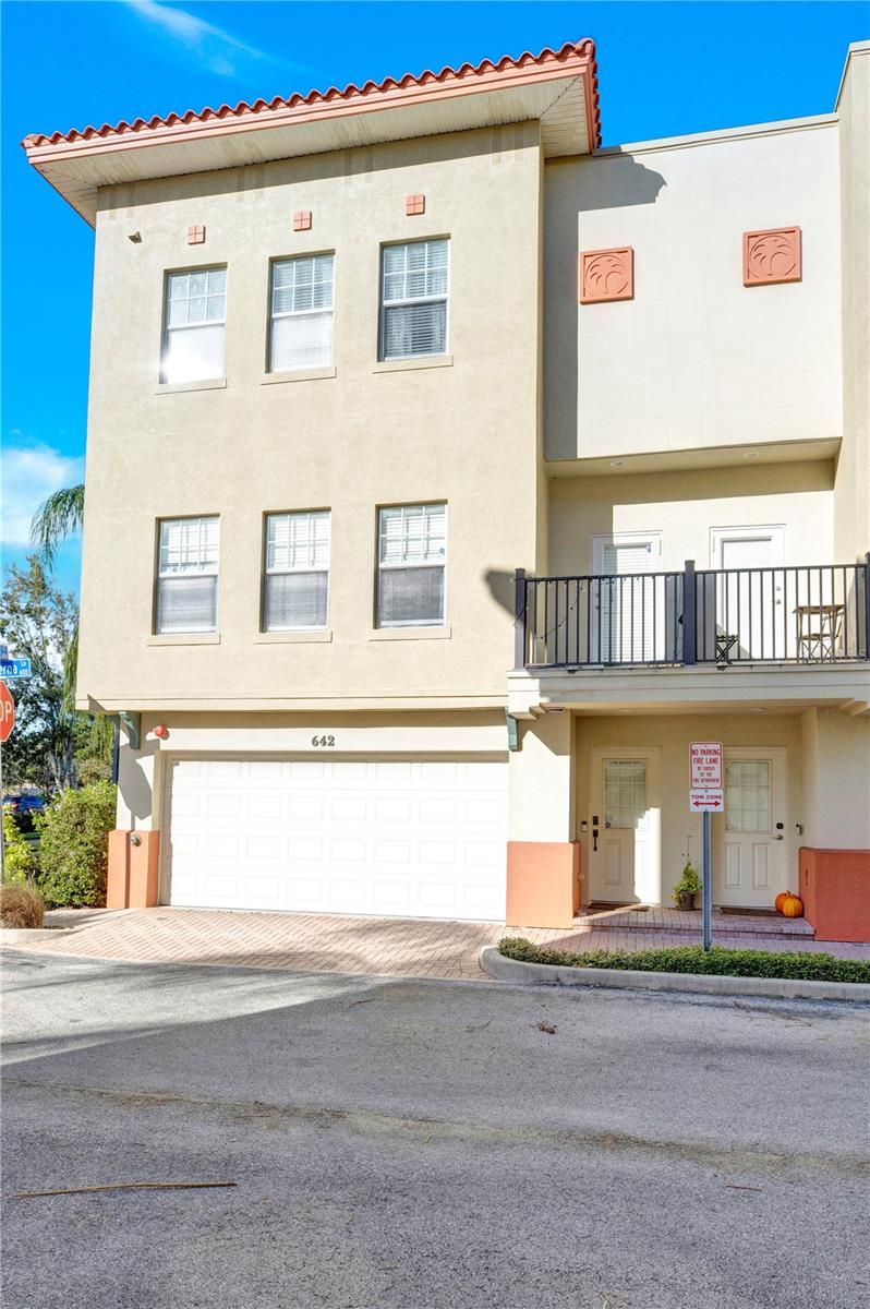 642 BLUE TAVERNA LANE