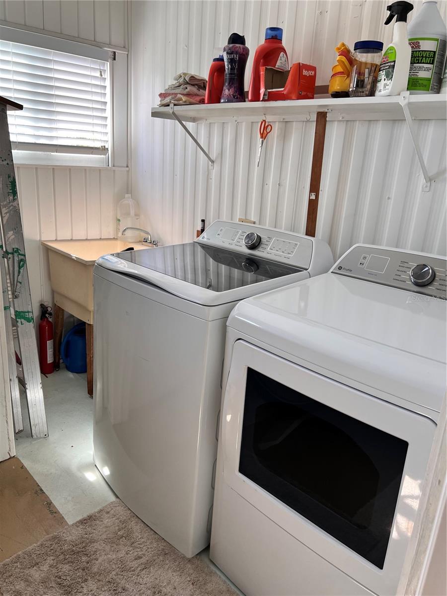 HARBOR LIGHTS MHP CO-OP - Residential