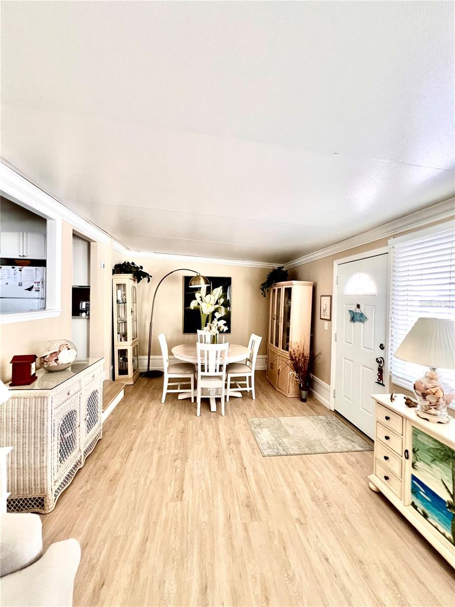 72 4TH AVENUE 72