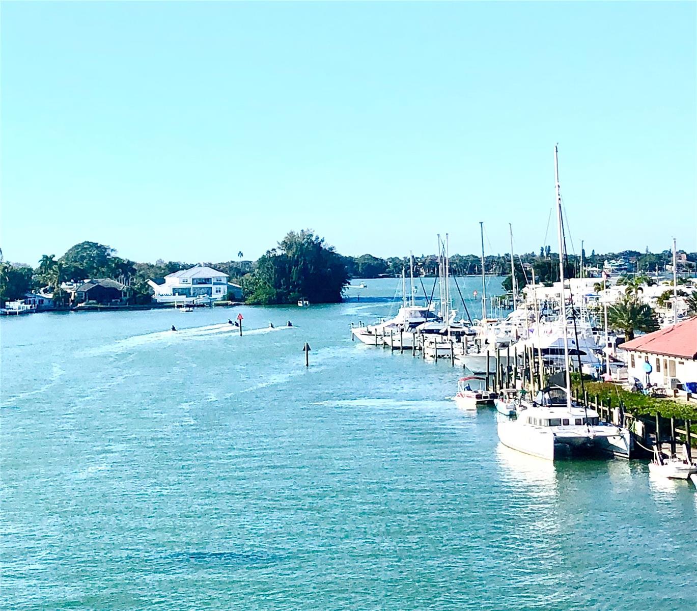 HARBOR LIGHTS MHP CO-OP - Residential