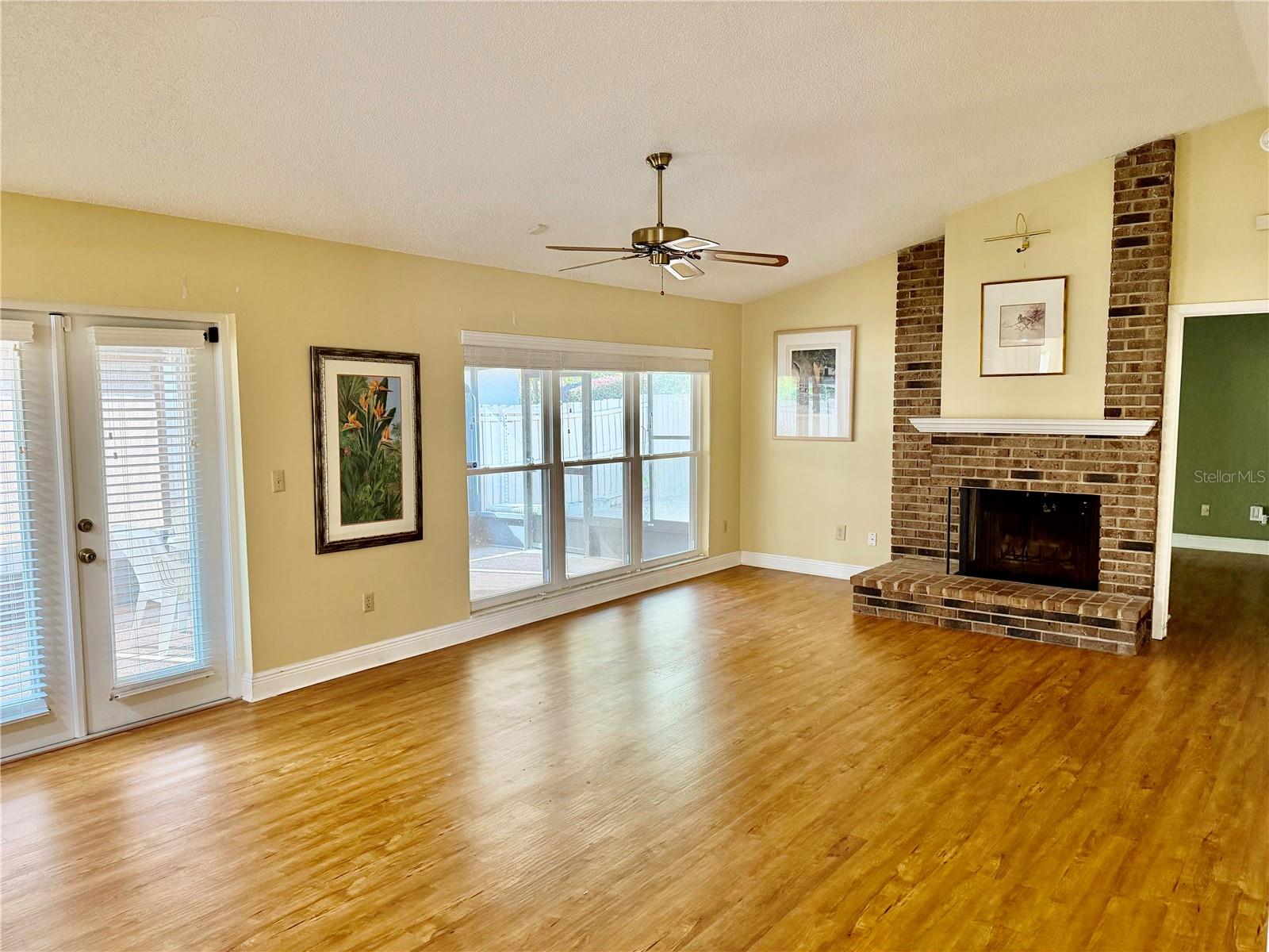 WEDGEWOOD TENNIS VILLAS - Residential