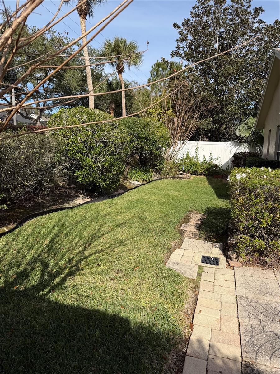 WEDGEWOOD TENNIS VILLAS - Residential