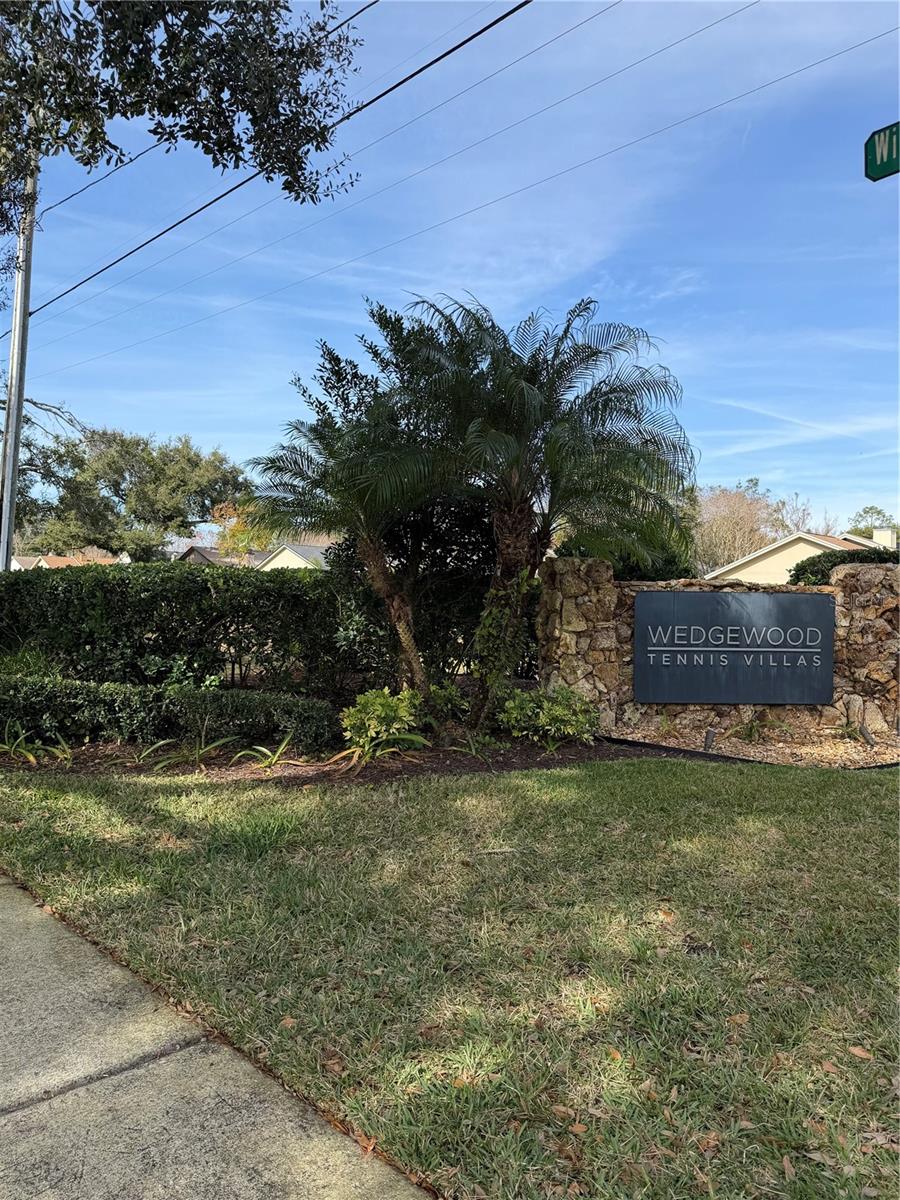 WEDGEWOOD TENNIS VILLAS - Residential