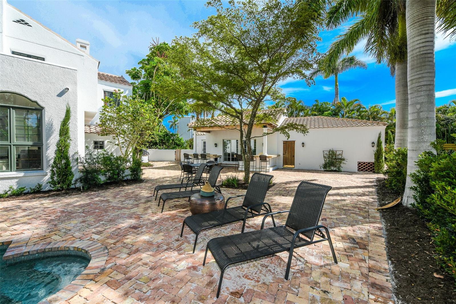 SAINT ARMANDS DIV JOHN RINGLING ESTATES - Residential