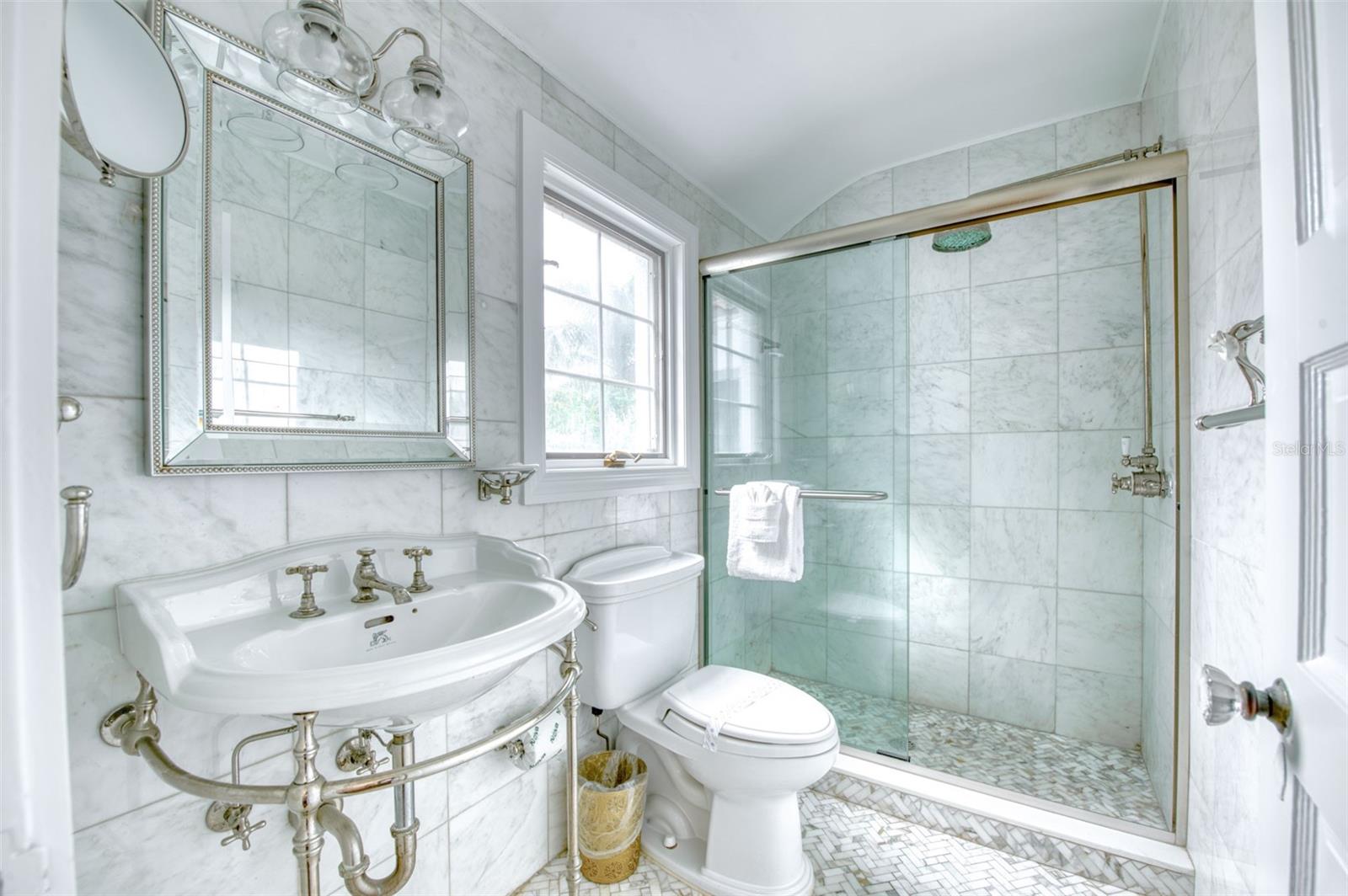 SAINT ARMANDS DIV JOHN RINGLING ESTATES - Residential