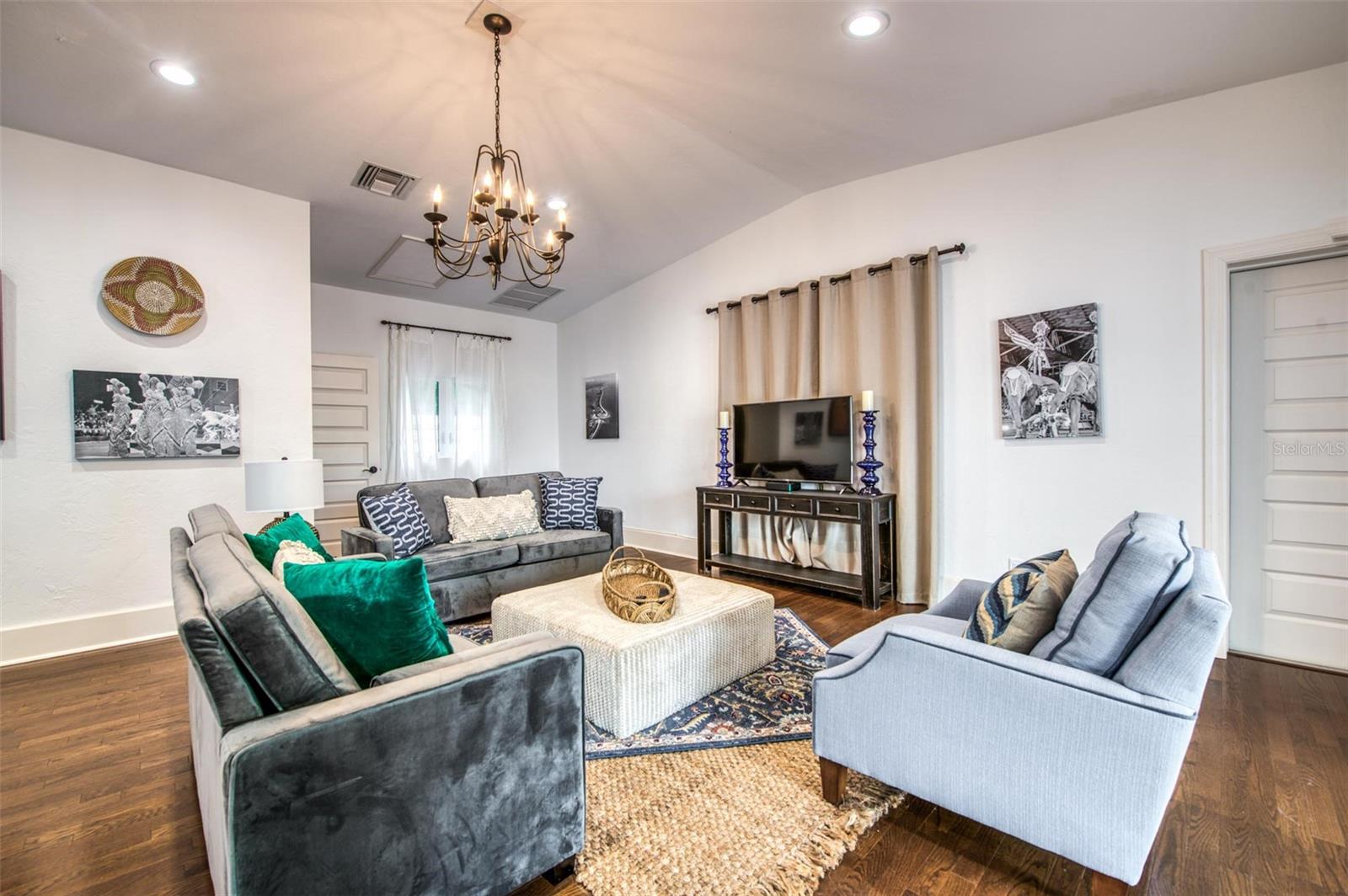 SAINT ARMANDS DIV JOHN RINGLING ESTATES - Residential