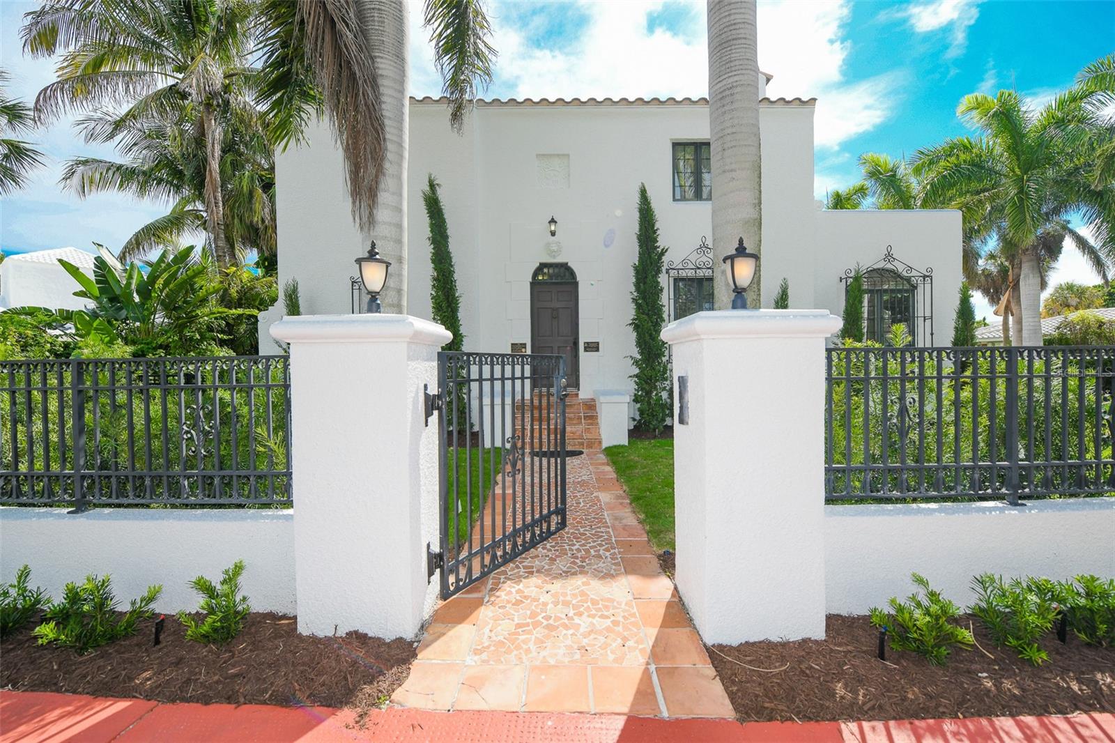 SAINT ARMANDS DIV JOHN RINGLING ESTATES - Residential