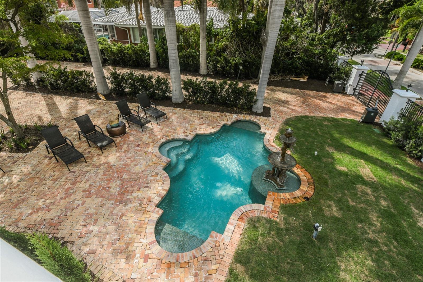 SAINT ARMANDS DIV JOHN RINGLING ESTATES - Residential