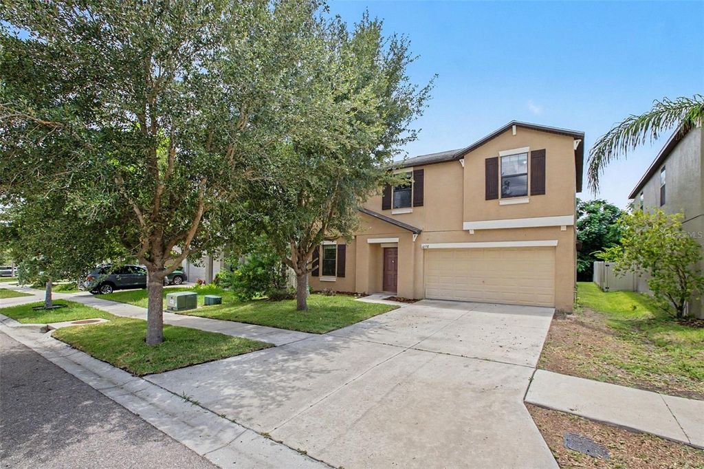 Photo of 10138 Rose Petal Place, Riverview, FL 33578 (MLS # O6421755)