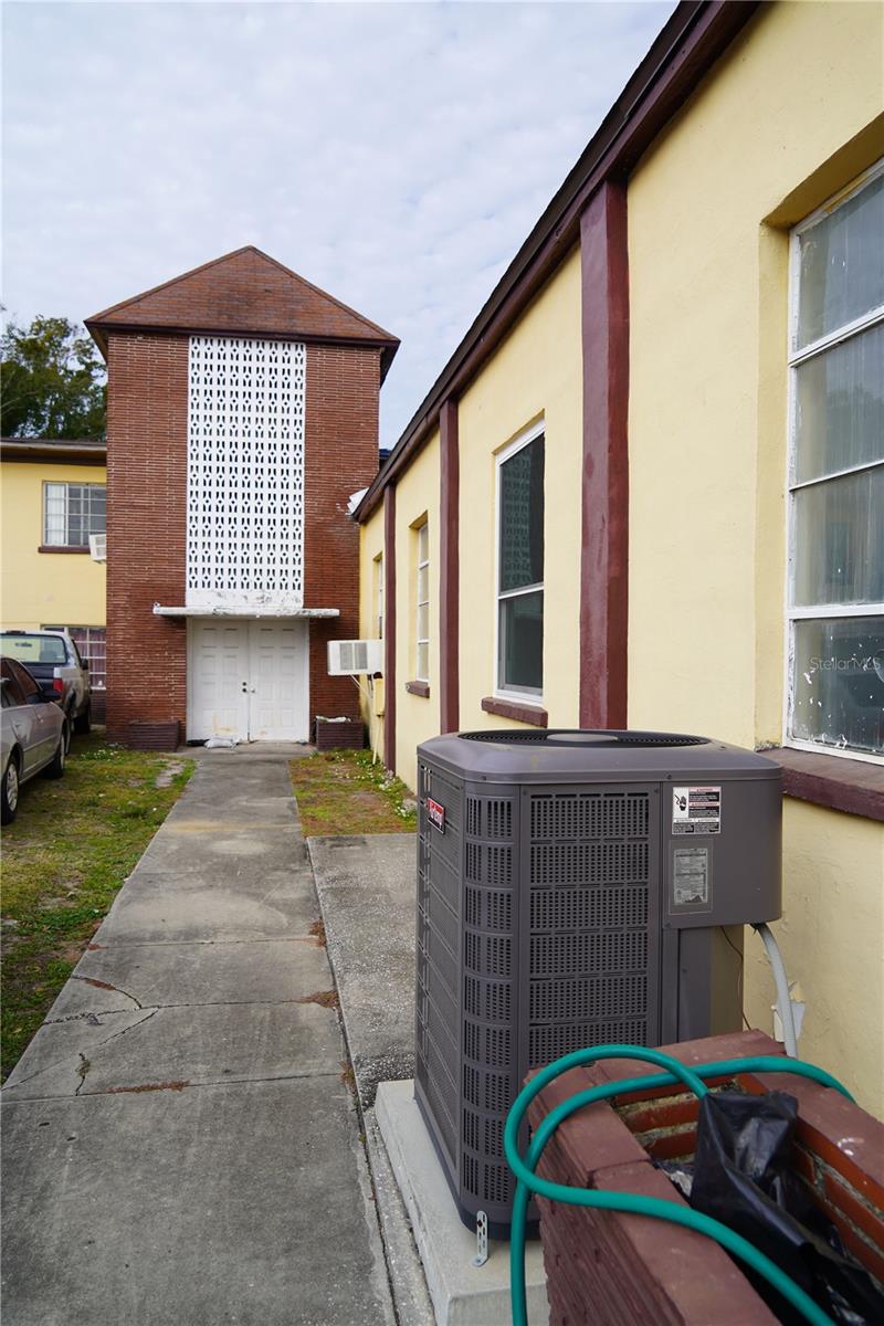 MEADOWBROOK - Commercial Sale