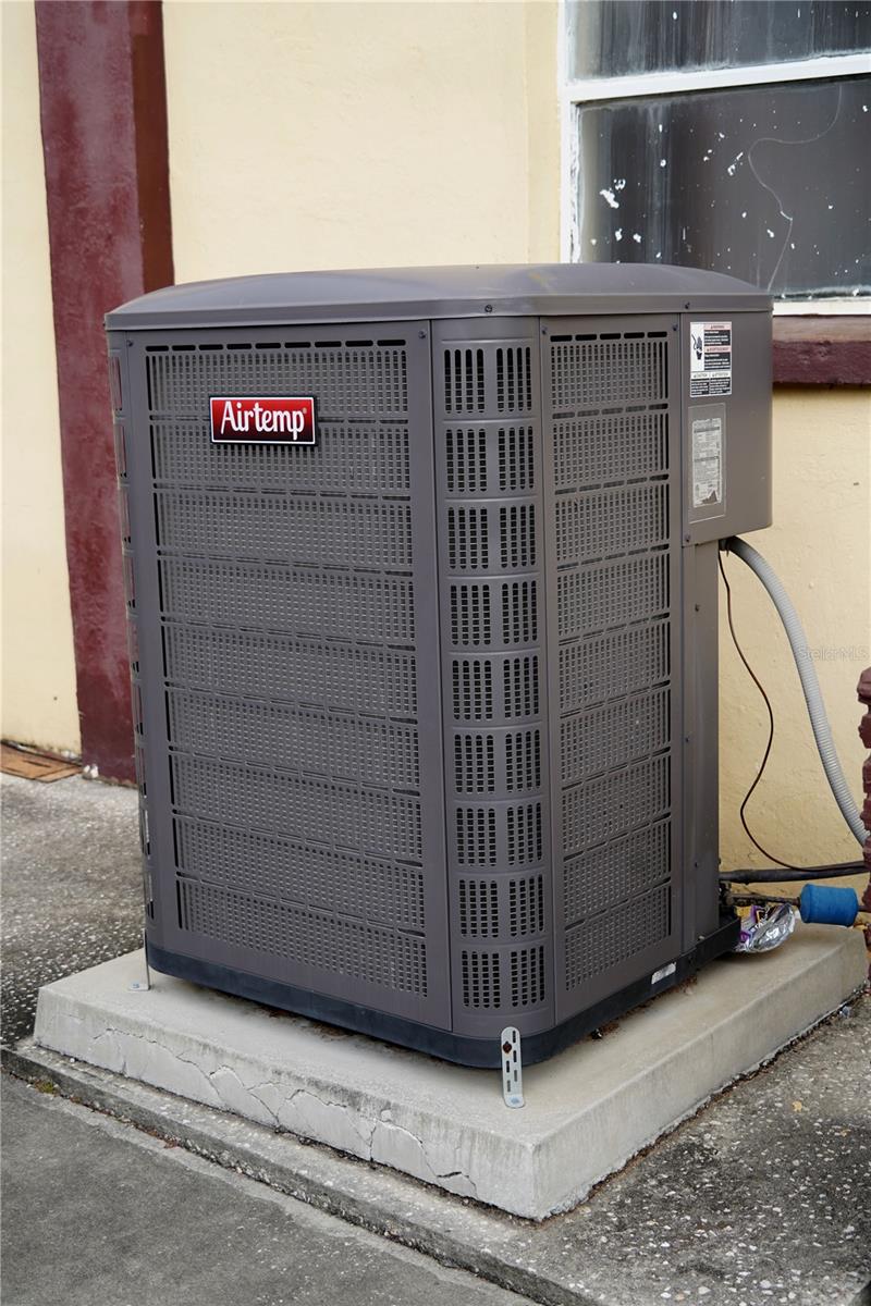 MEADOWBROOK - Commercial Sale