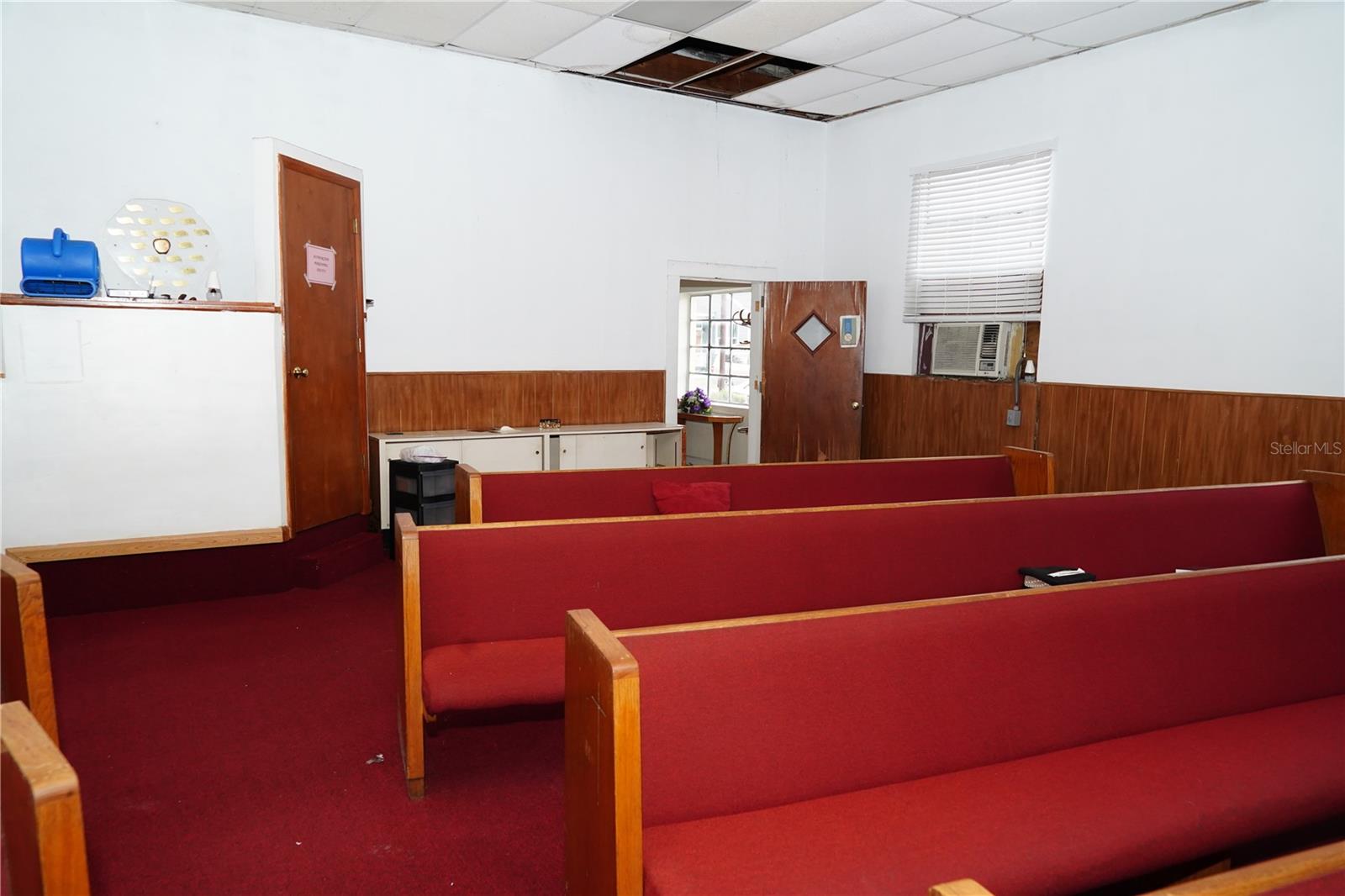 MEADOWBROOK - Commercial Sale