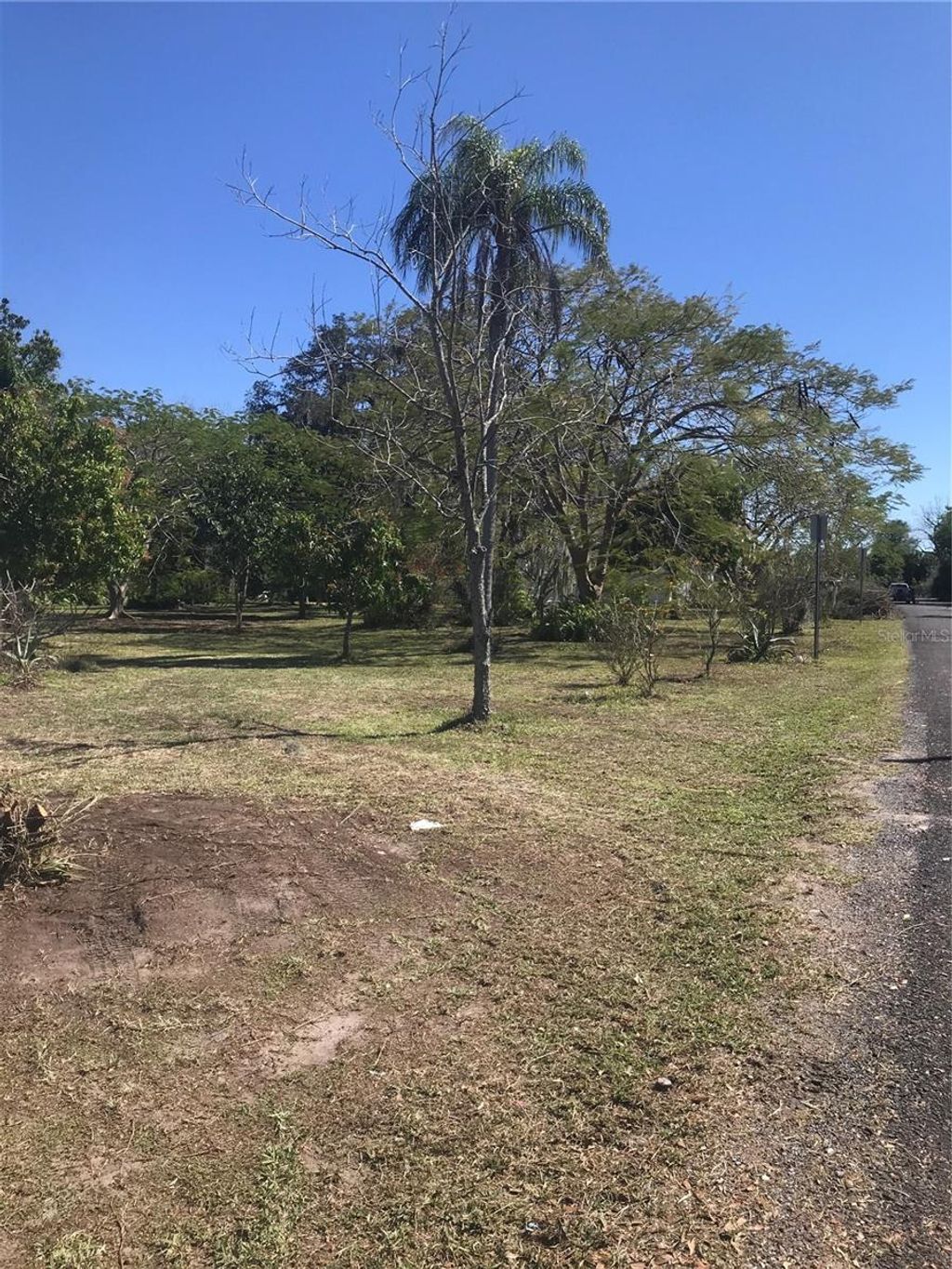 Photo of 5311 24th Street Court E, Bradenton, FL 34203 (MLS # A4614099)