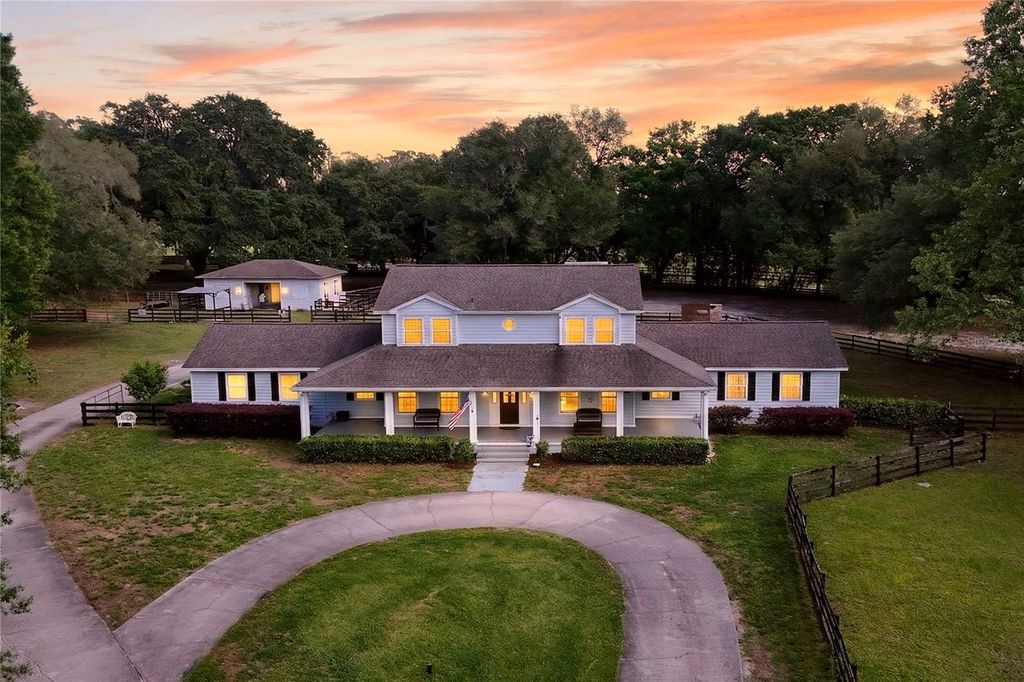 Photo of 32040 Chestnut Lane, Sorrento, FL 32776 (MLS # G5110634)