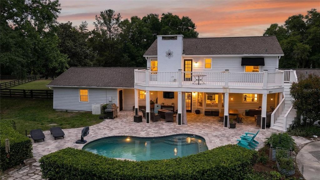 Photo of 32040 Chestnut Lane, Sorrento, FL 32776 (MLS # G5110634)