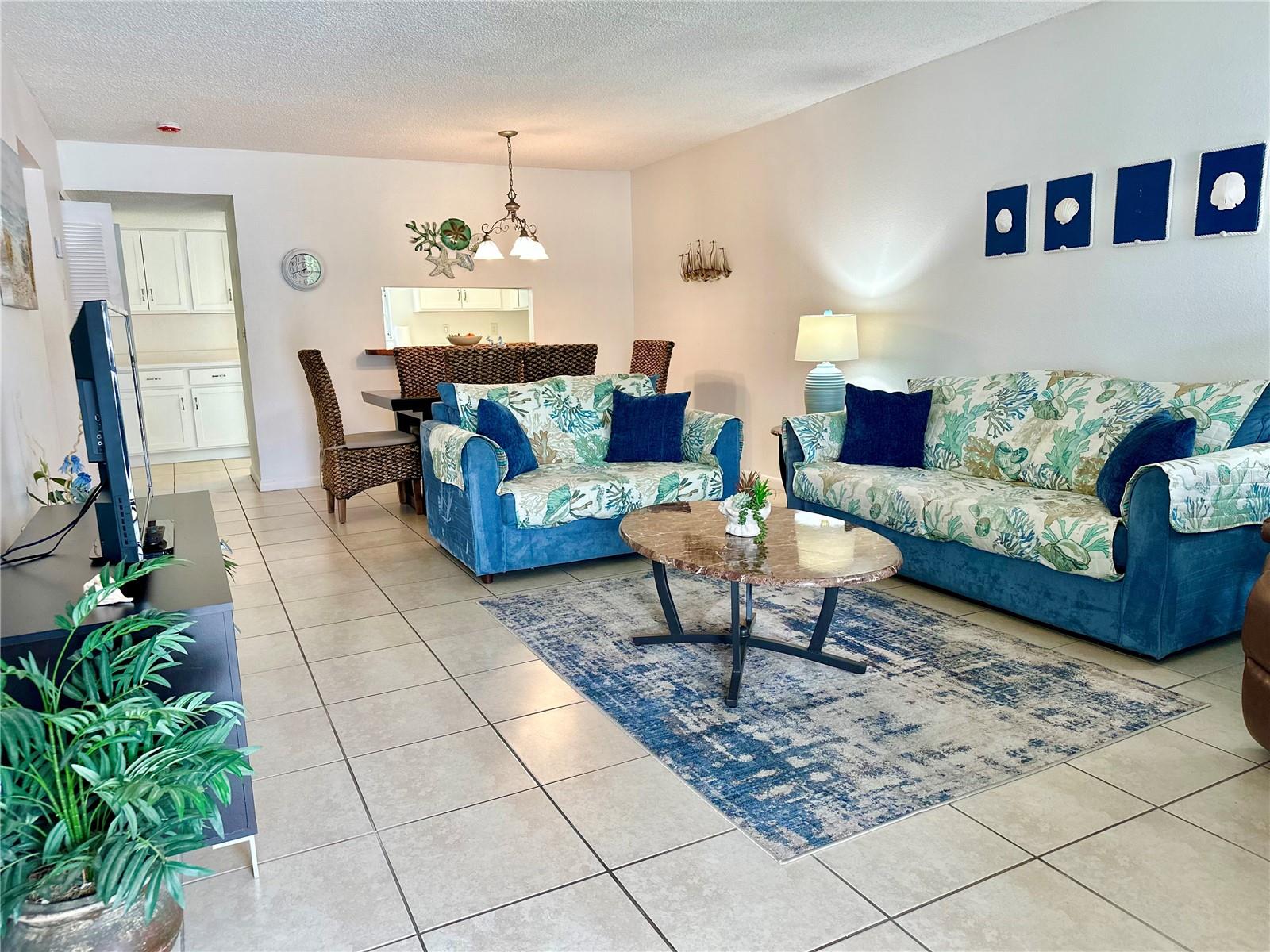 PALM MANOR PH 03 - Residential
