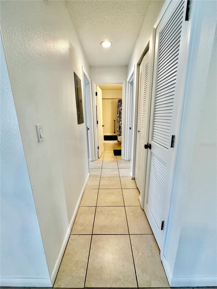 PALM MANOR PH 03 - Residential
