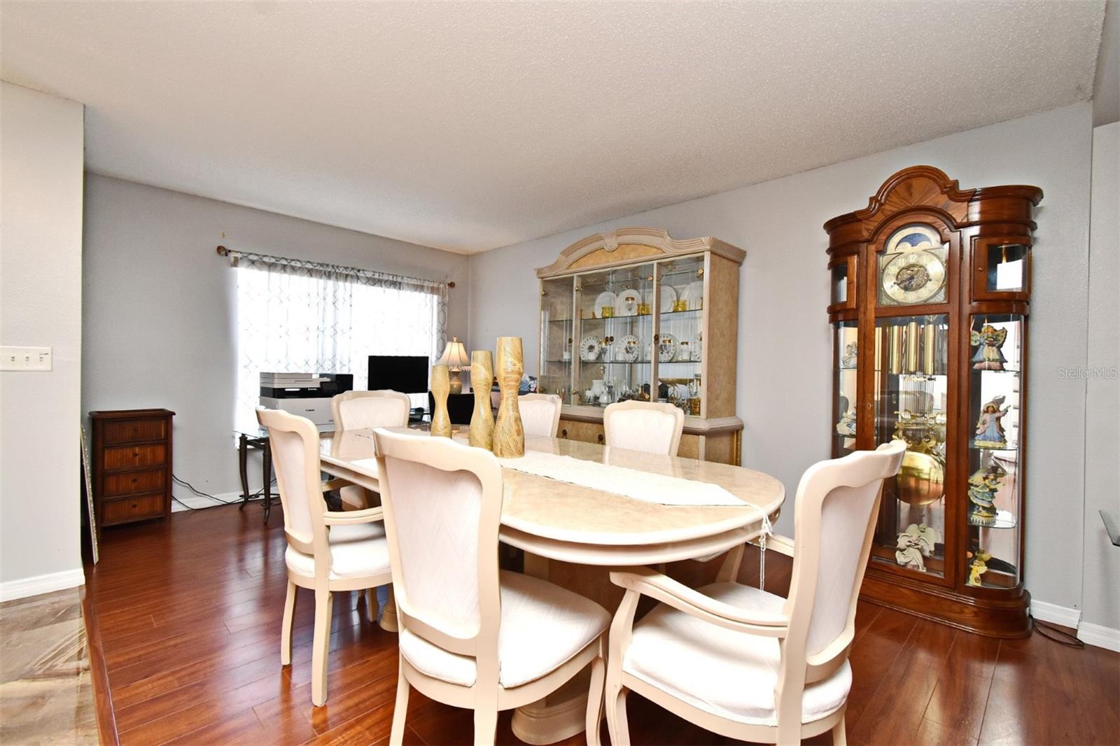 7407 COUNTRY RUN PARKWAY