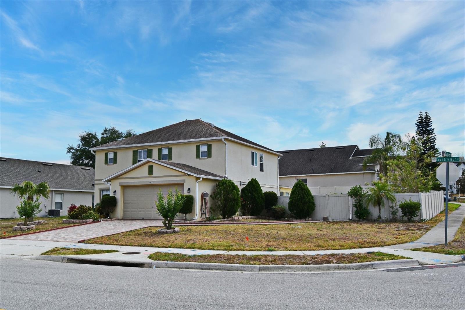 7407 COUNTRY RUN PARKWAY