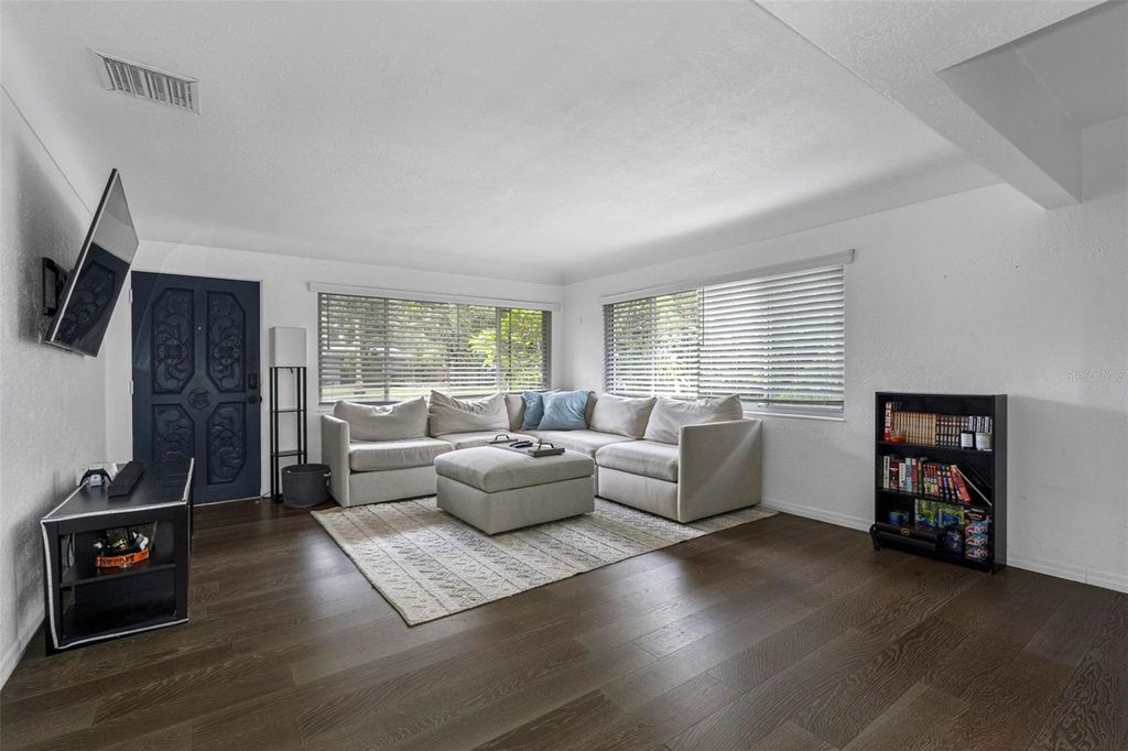 Photo of 7101 4th Avenue N, St Petersburg, FL 33710 (MLS # TB8436567)