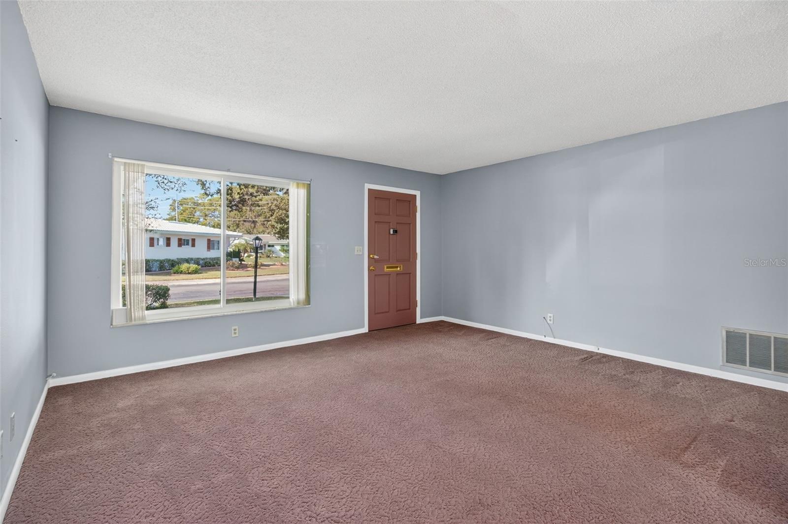 9481 45TH PLACE N 9481