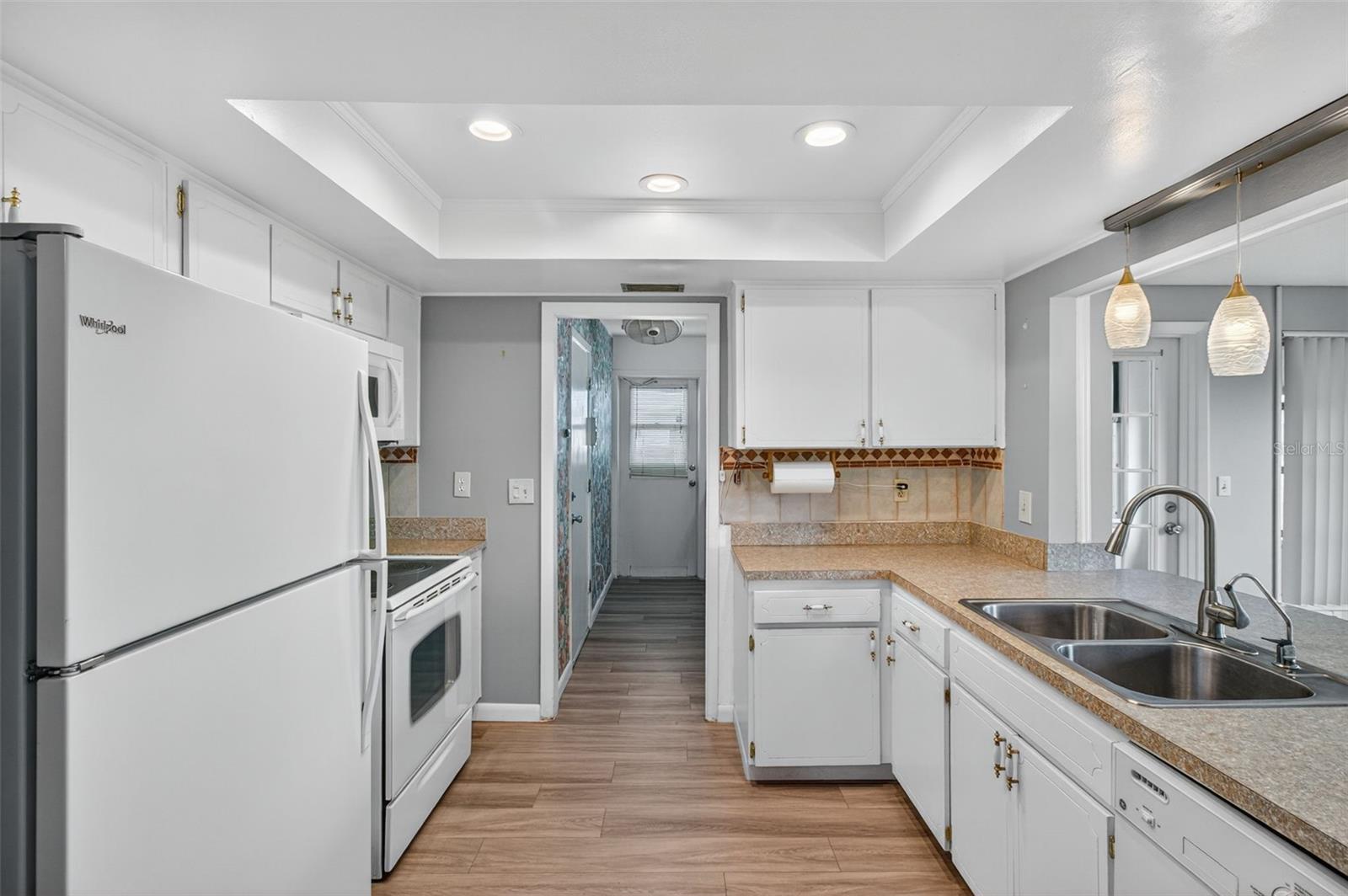 MAINLANDS OF TAMARAC BY THE GULF UNIT 1-B CONDO - Residential