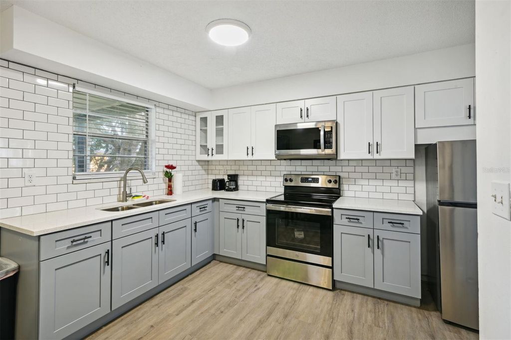 Photo of 811 W Magnolia Street, Kissimmee, FL 34741 (MLS # O6381213)