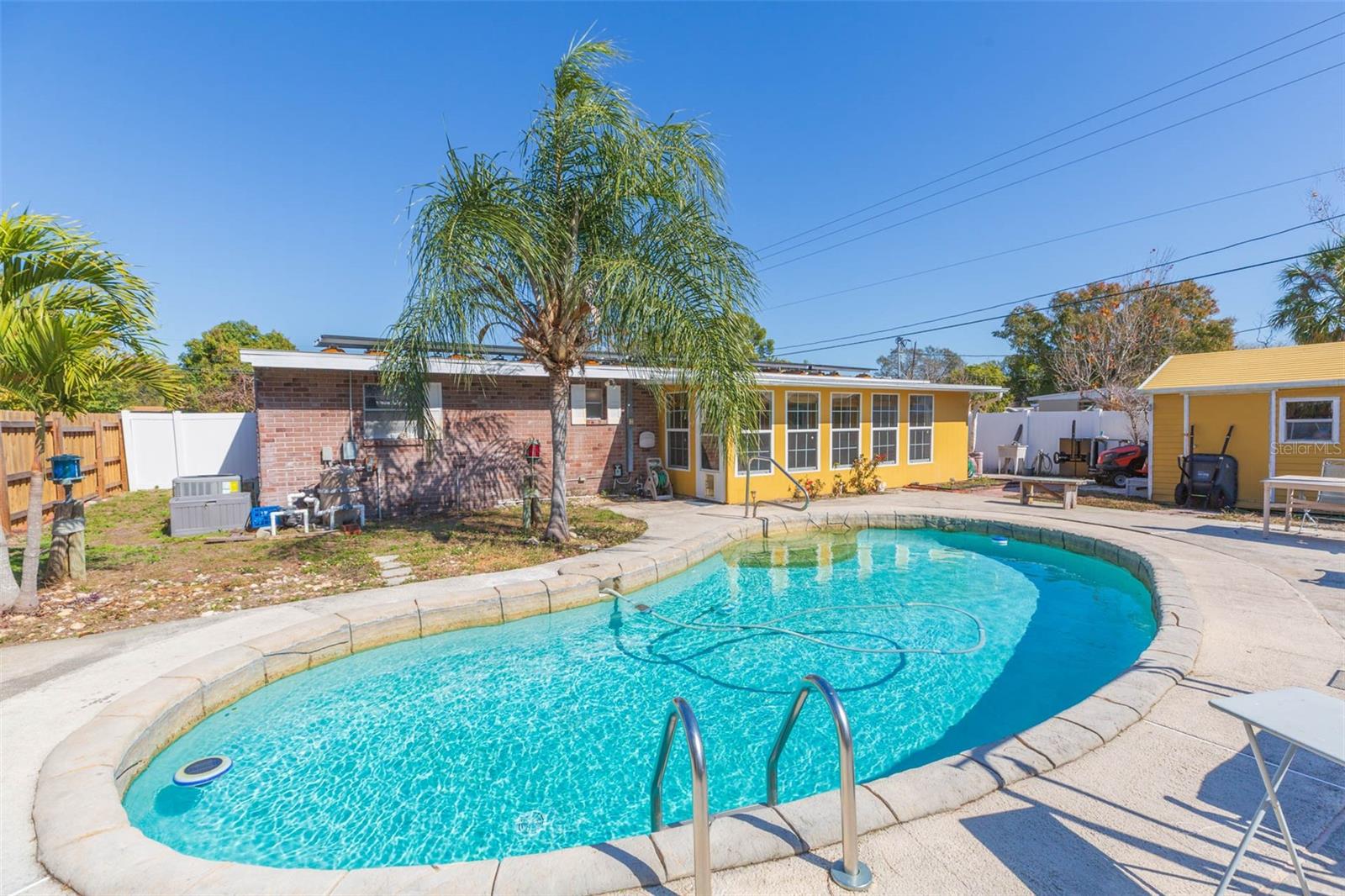 4102 W FAIRVIEW HEIGHTS