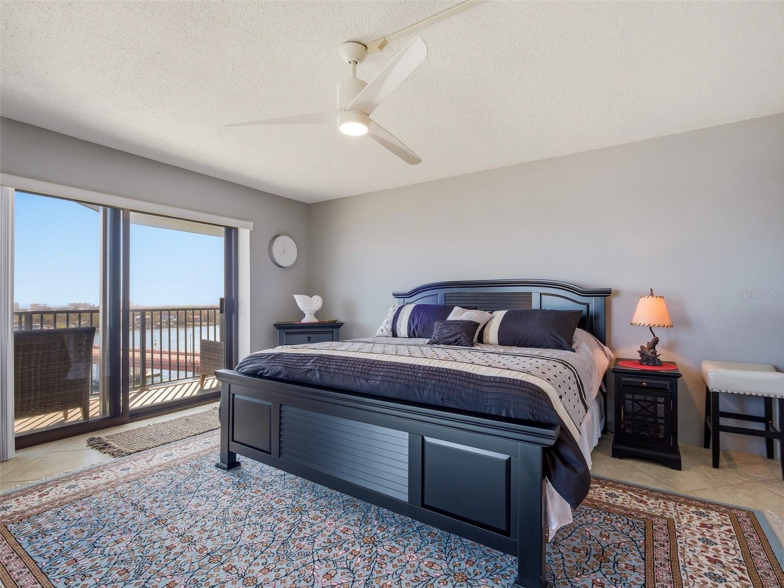 DIAMOND HEAD POINT CONDO - Residential