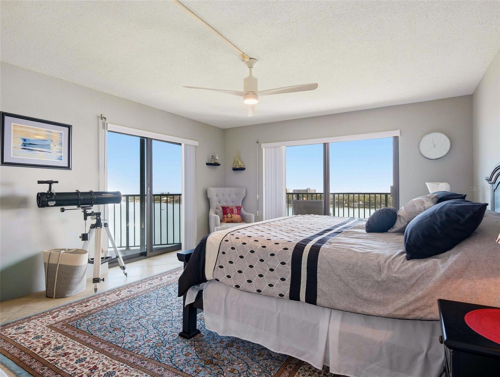 DIAMOND HEAD POINT CONDO - Residential