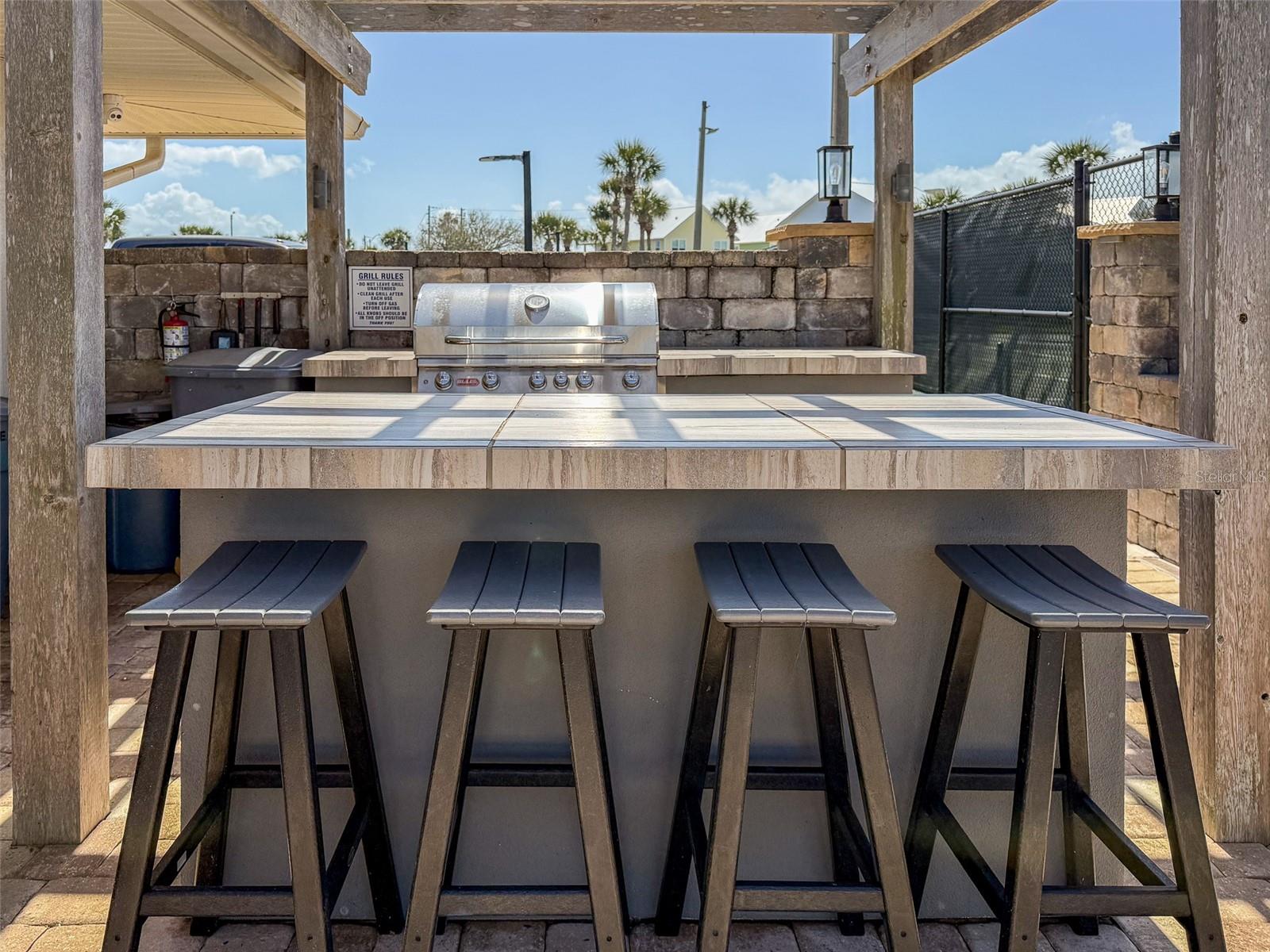 DIAMOND HEAD POINT CONDO - Residential