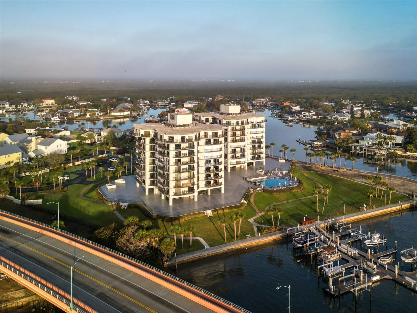 DIAMOND HEAD POINT CONDO - Residential