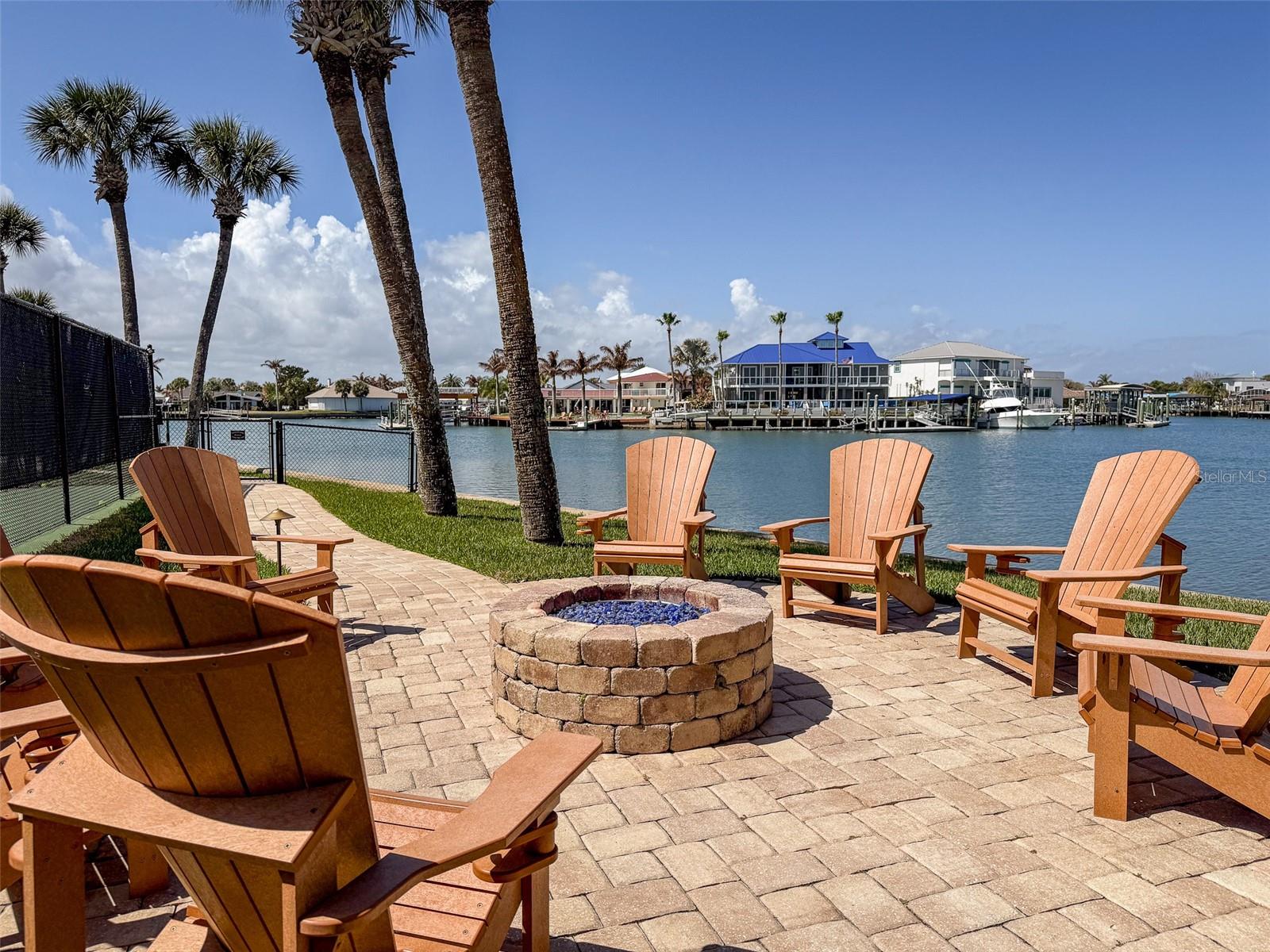 DIAMOND HEAD POINT CONDO - Residential