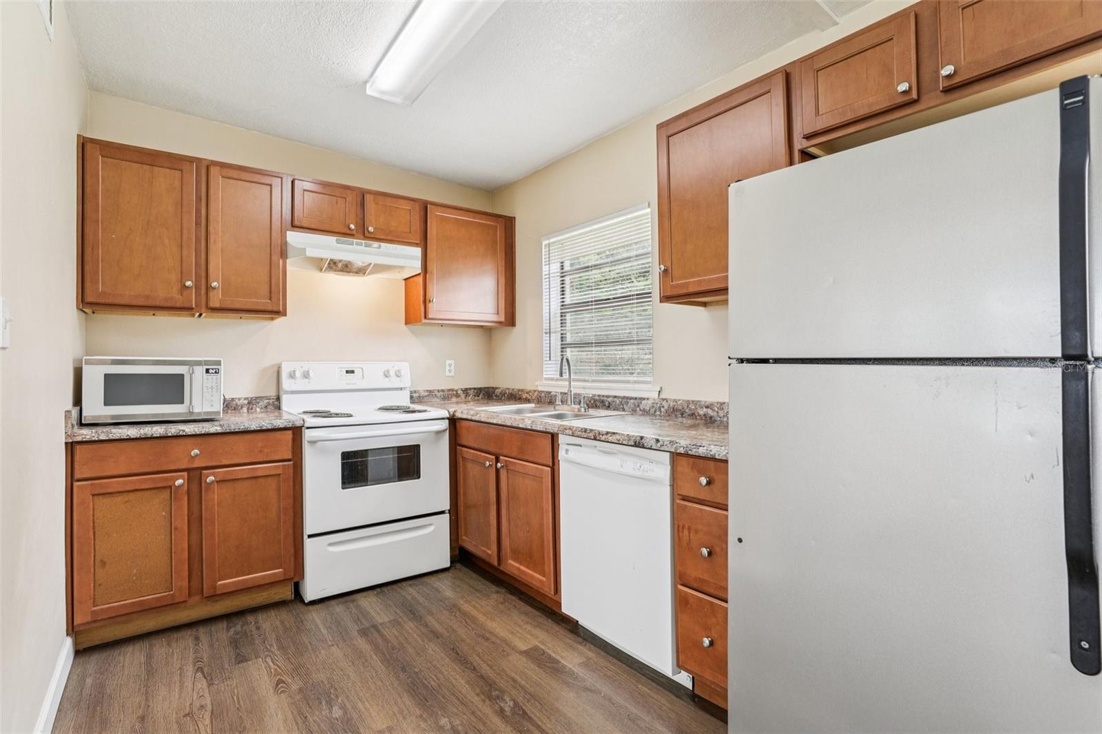 PINE GROVE ESTATES - Residential