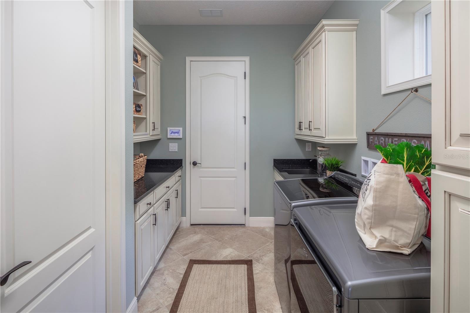 TWIN LAKES PH 1 - Residential