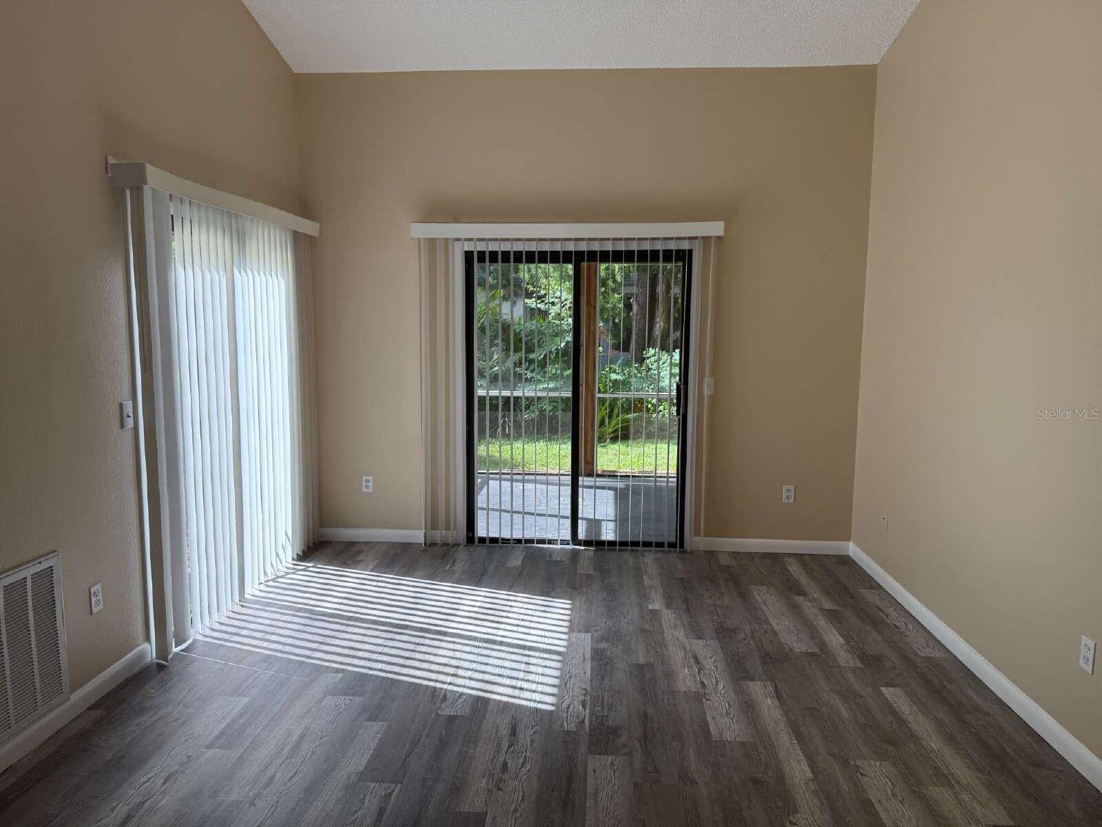 PORT CHARLOTTE SEC 96 01 - Residential Lease