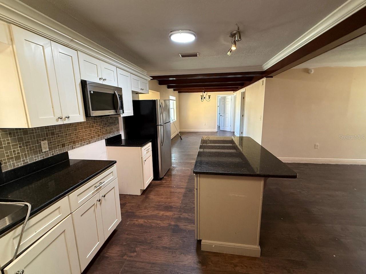 MEADOWBROOK ACRES 1ST ADD - Residential