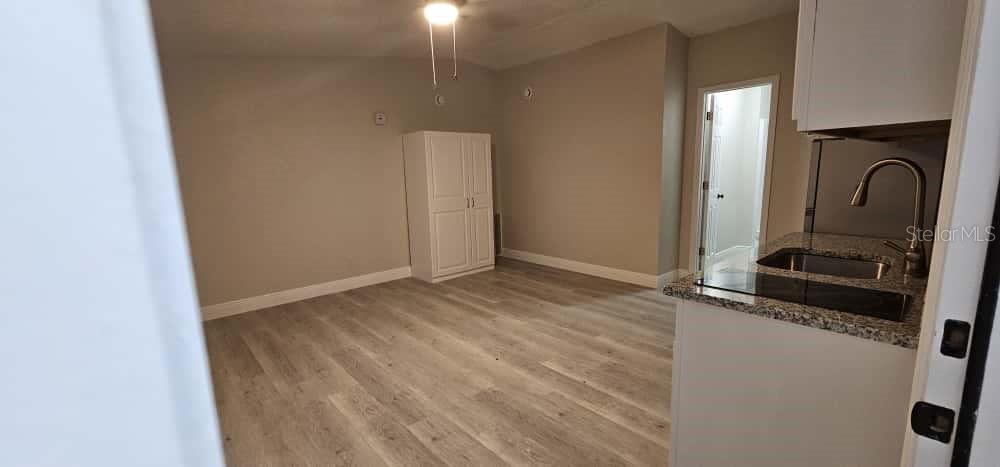 COUNTRY GREEN PH 01 UNIT 02 - Residential Lease