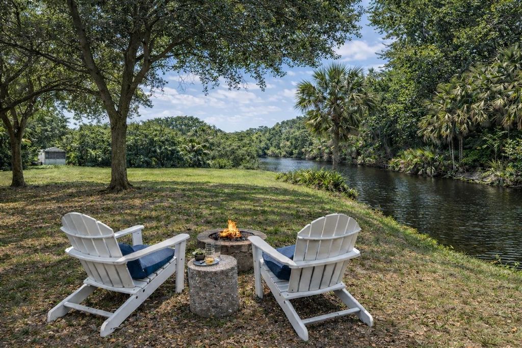 Photo of 485 Dorchester Street, Port Charlotte, FL 33954 (MLS # C7509821)