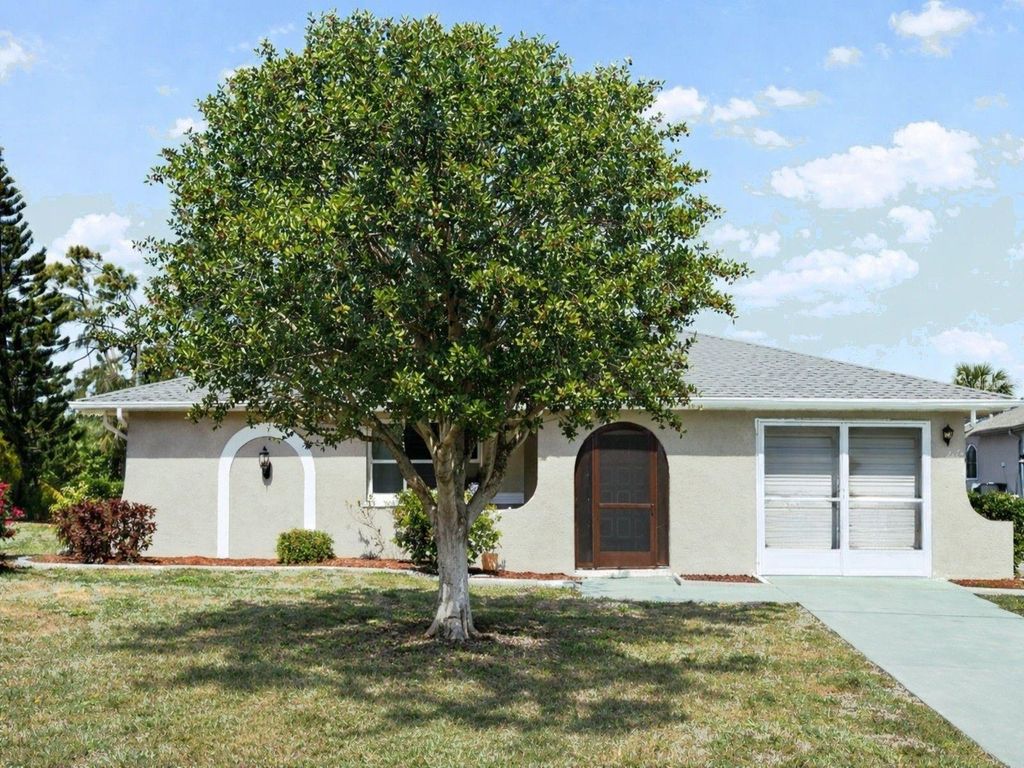 Photo of 485 Dorchester Street, Port Charlotte, FL 33954 (MLS # C7509821)