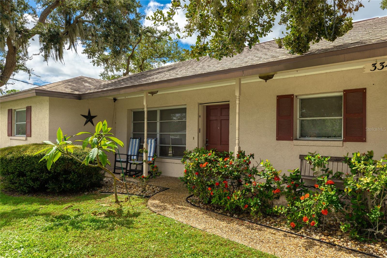 SHADOW LAKES - Residential Lease