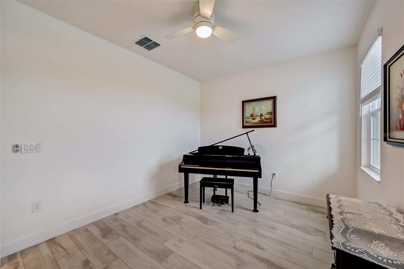 MIRABAY PRCL 8 - Residential