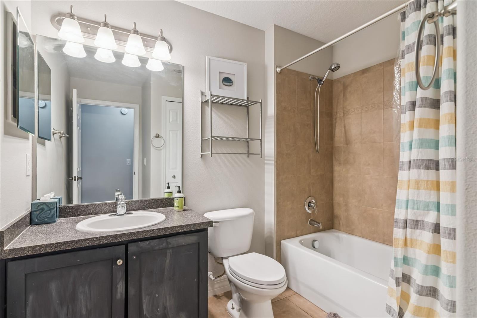 BLUE LAKE ESTATES - Residential