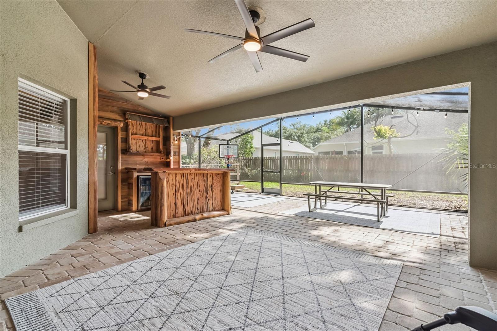 BLUE LAKE ESTATES - Residential
