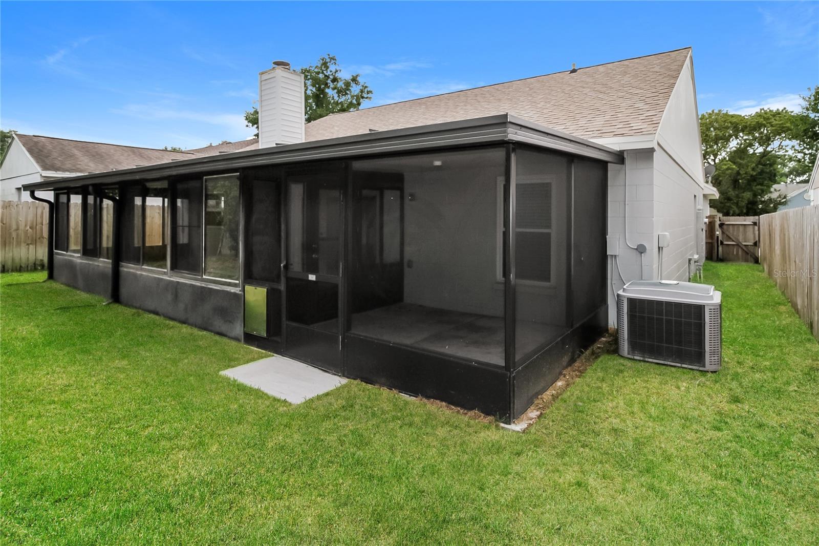 VOTAW VILLAGE PH 02 - Residential Lease