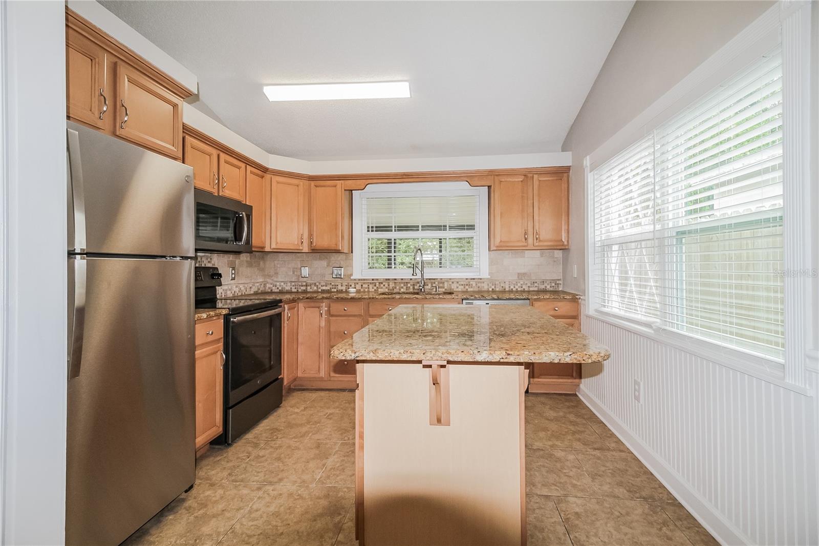 VOTAW VILLAGE PH 02 - Residential Lease