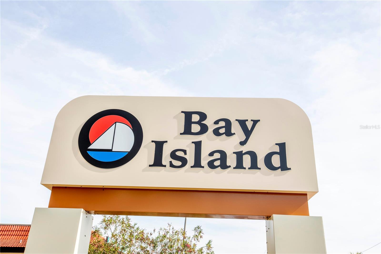 7700 SUN ISLAND DRIVE S 402