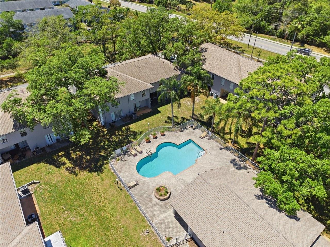 SUNRIDGE OF TAMPA BAY A CONDOM - Residential