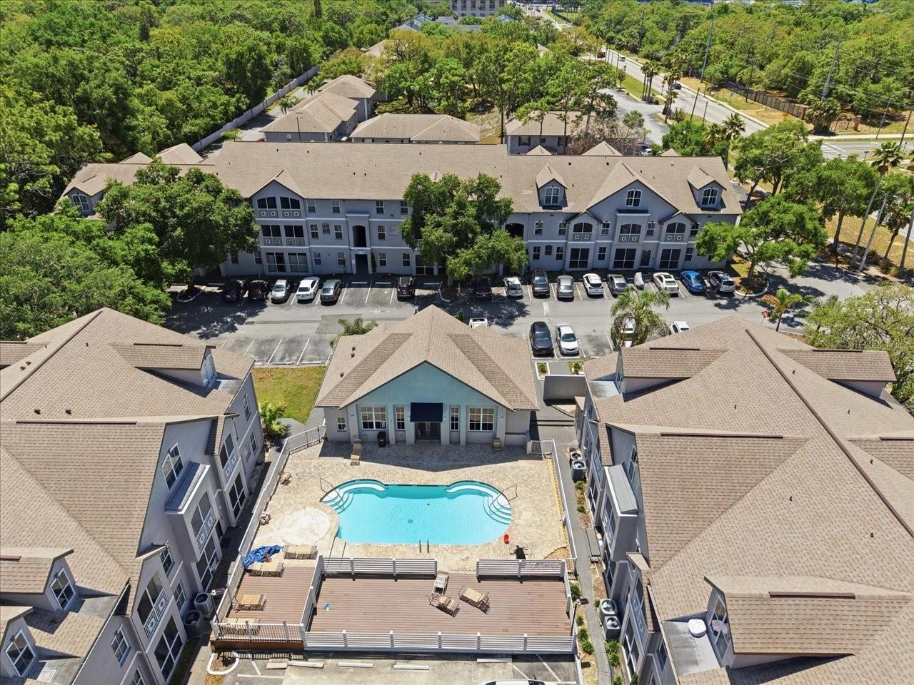 SUNRIDGE OF TAMPA BAY A CONDOM - Residential