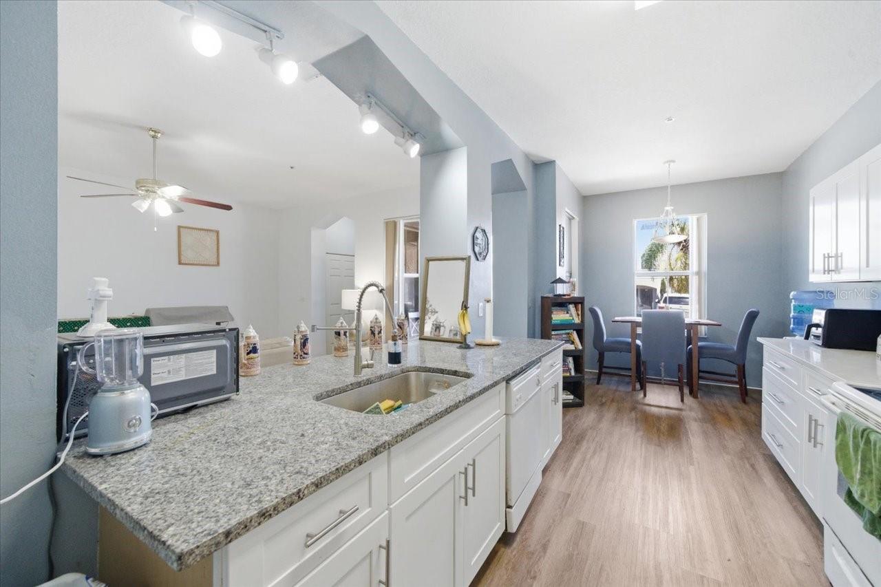 SUNRIDGE OF TAMPA BAY A CONDOM - Residential